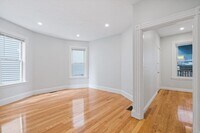 35 Newport St photo'