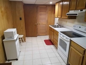 5112 Norbeck Rd in Rockville, MD - Building Photo - Building Photo