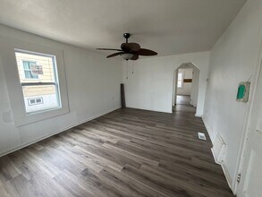 7218 Albright Ave in Jennings, MO - Building Photo - Building Photo