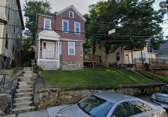 property at 10 Eldora St