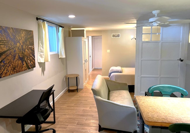 3277 N Whitney Ave, Unit FURNISHED Monthly Studio