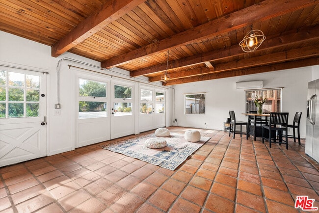 1710 Topanga Skyline Dr in Topanga, CA - Building Photo - Building Photo