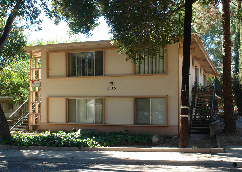 505-507 N Ventura St in Ojai, CA - Building Photo