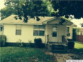 28 E G St in Anniston, AL - Building Photo