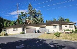 1405 Pine Cone Rd in Moscow, ID - Building Photo