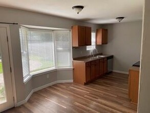 5312 Queen Ct in Lake Dallas, TX - Building Photo - Building Photo