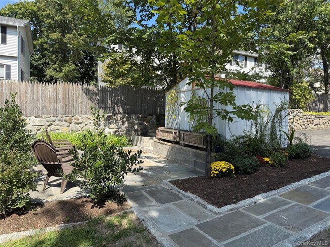 5 Wood Ct in Tarrytown, NY - Building Photo - Building Photo