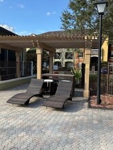 712 Crest Pines Dr, Unit 336 in Orlando, FL - Foto de edificio - Building Photo