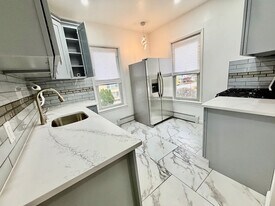 33 Moulton Ave in Dobbs Ferry, NY - Building Photo