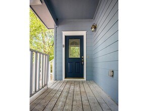 2115 E 18th St in Austin, TX - Building Photo - Building Photo