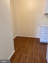 11925 Parklawn Dr in North Bethesda, MD - Building Photo