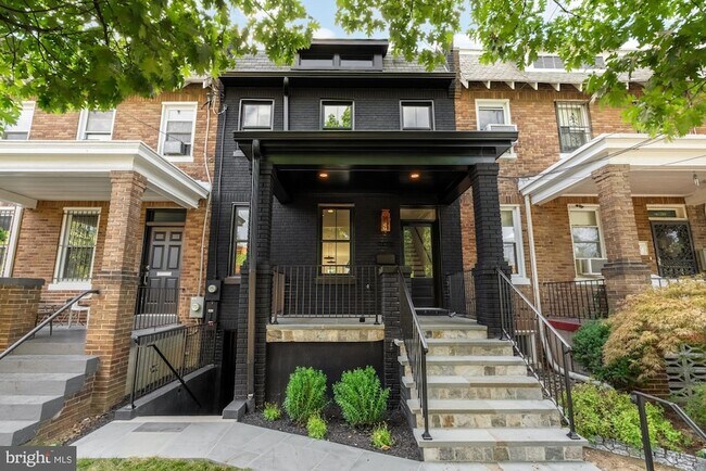 4830 8th St NW in Washington, DC - Building Photo - Building Photo