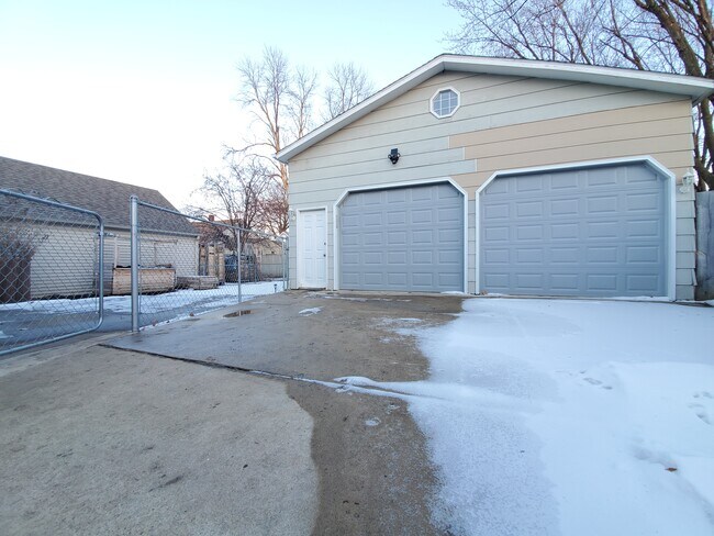 1112 7th Ave SE in Rochester, MN - Foto de edificio - Building Photo