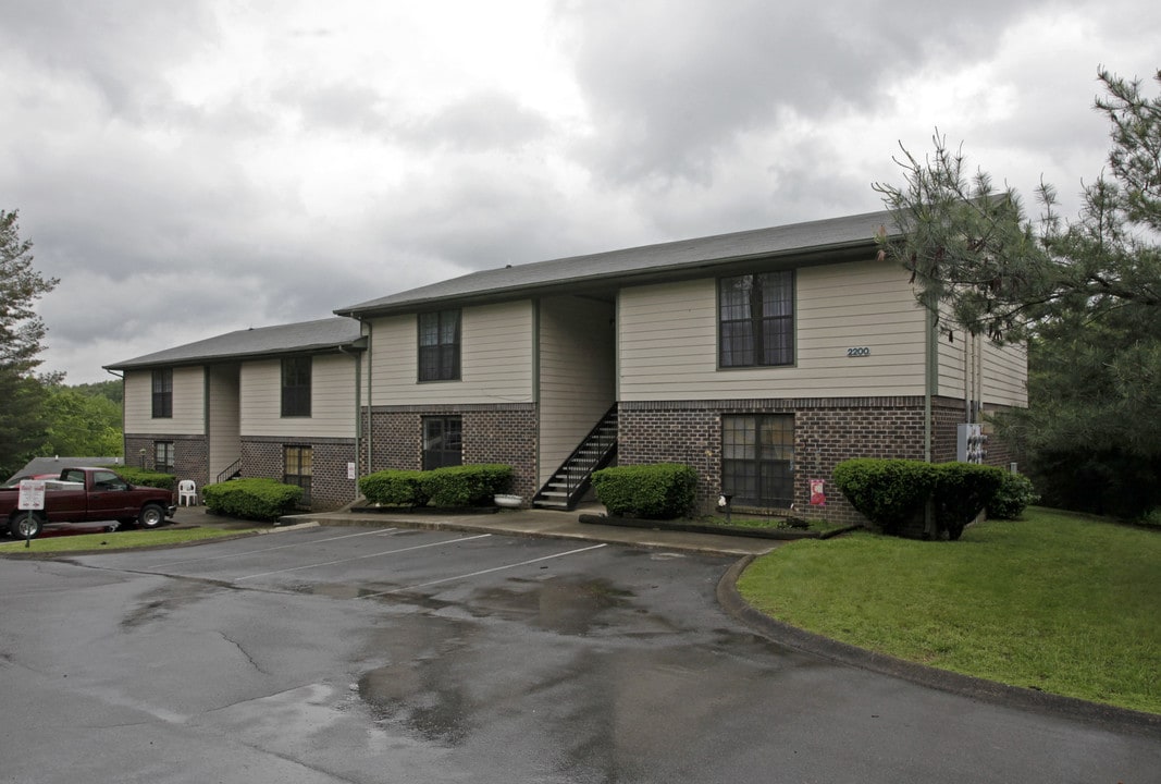 Forest Oaks Apartments in Ashland City, TN - Building Photo