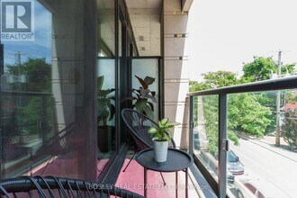 8-228 Dovercourt Rd in Toronto, ON - Building Photo - Building Photo
