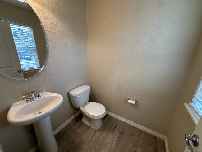 8043 Pinfeather Dr in Fountain, CO - Foto de edificio - Building Photo