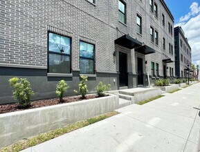 1302 E Kay St in Tampa, FL - Building Photo - Building Photo