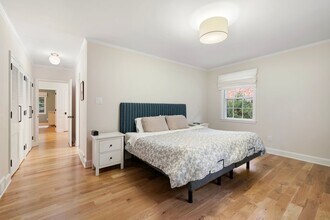 3448 Sheridan Dr in Durham, NC - Foto de edificio - Building Photo