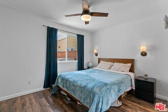 2319 Vineyard Ave in Los Angeles, CA - Building Photo - Building Photo