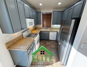 410 Caravaggio Cir in Sacramento, CA - Building Photo - Building Photo