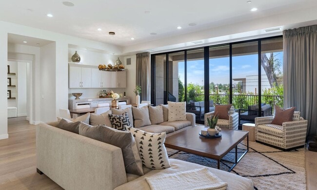 property at 2 Biltmore Estates Dr