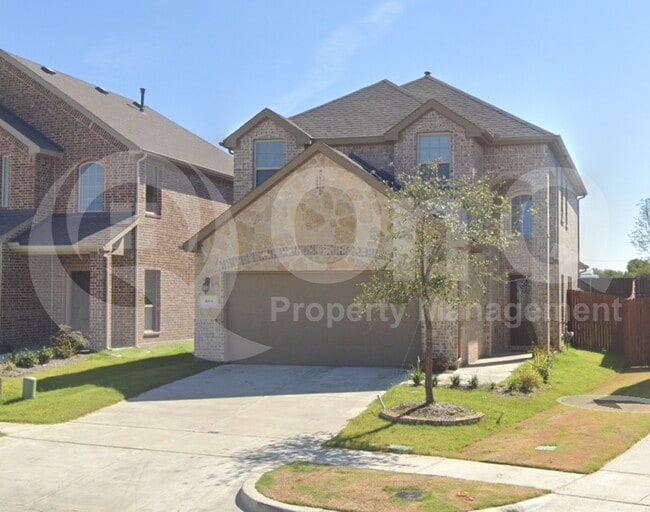 property at 204 Brazoria Ln