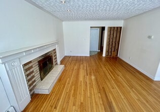 15 Hennebury Pl in St John's, NL - Building Photo - Building Photo