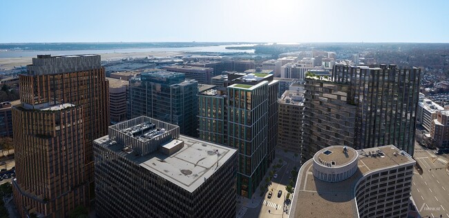 West Tower in Arlington, VA - Foto de edificio - Building Photo