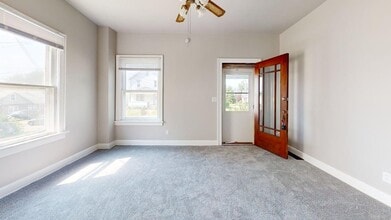 2236 Penn Pl NE in Canton, OH - Building Photo - Building Photo