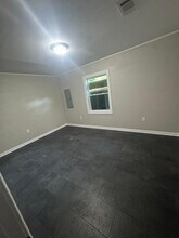 1490 Hugenot St in Memphis, TN - Building Photo - Building Photo
