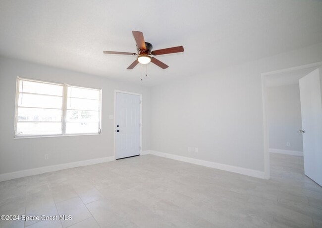 230 W Towne Pl in Titusville, FL - Building Photo - Building Photo