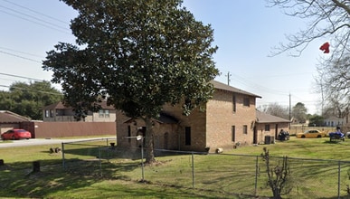 8050 Tavenor Ln in Houston, TX - Building Photo - Building Photo