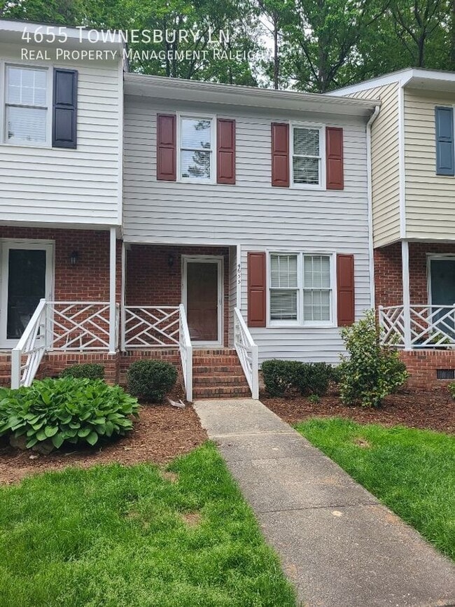 property at 4655 Townesbury Ln