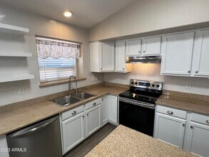 29210 N 22nd Ln in Phoenix, AZ - Building Photo - Building Photo