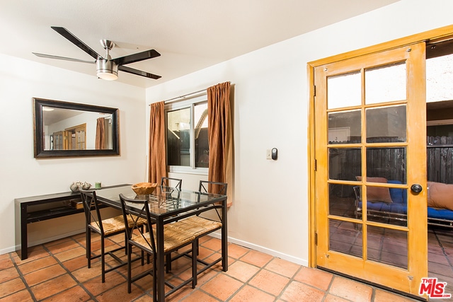 3219 Colorado Ave in Santa Monica, CA - Building Photo - Building Photo