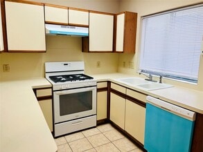 2910 Grants Lake Blvd in Sugar Land, TX - Building Photo - Building Photo