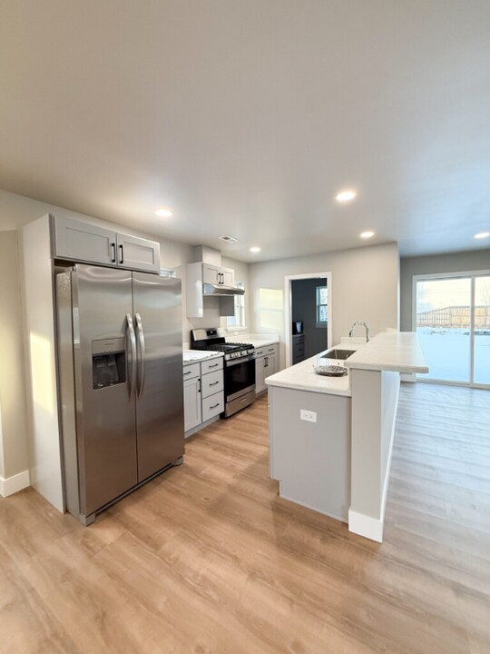 2517 Arnold Ln in Billings, MT - Building Photo