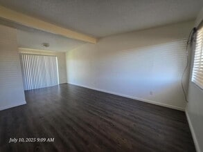 3141 Rutherford St in Kingman, AZ - Foto de edificio - Building Photo