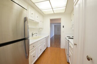 5493 Cribari Bnd in San Jose, CA - Building Photo - Building Photo