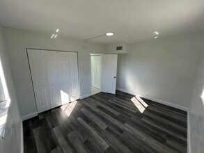 18255 NW 23rd Ave in Miami Gardens, FL - Building Photo - Building Photo