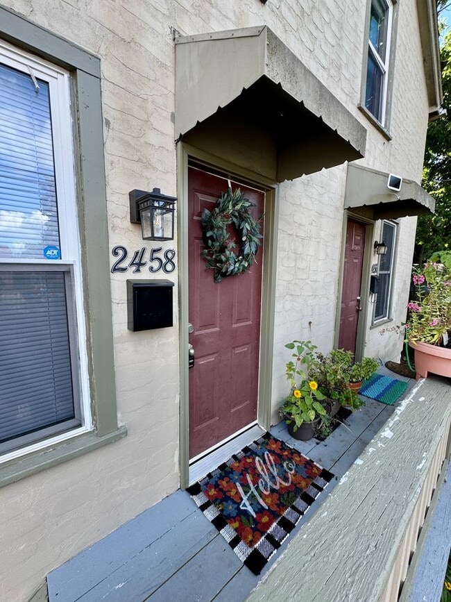 2456-2458 N Pearl St-Unit -2458PE in Columbus, OH - Building Photo - Building Photo