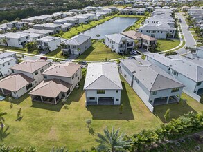 9361 Sunflower Mdw Rd in Boca Raton, FL - Building Photo - Building Photo