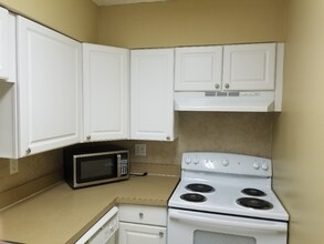 209 Miracle Strip Pkwy SW in Mary Esther, FL - Building Photo - Building Photo
