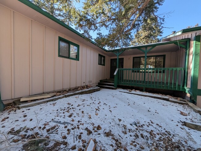 property at 1015 Edge Hill Dr