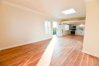 412 Avenida Santa Barbara in San Clemente, CA - Building Photo - Building Photo