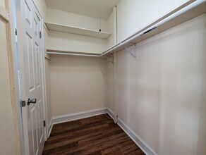 2536 N Sawyer Ave in Chicago, IL - Building Photo - Building Photo