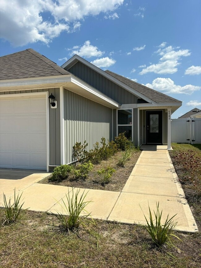 6586 Atkins Rd in Panama City, FL - Building Photo - Building Photo