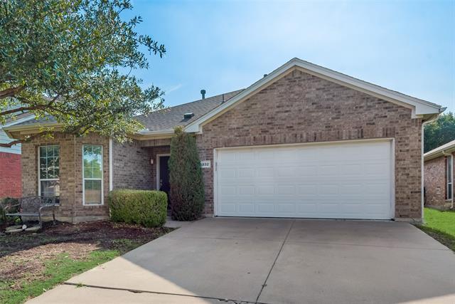 5832 Center Ridge Dr in Fort Worth, TX - Building Photo - Building Photo