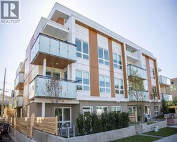 7878 Granville St in Vancouver, BC - Building Photo