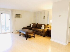 16 Winter St in Waltham, MA - Building Photo - Building Photo